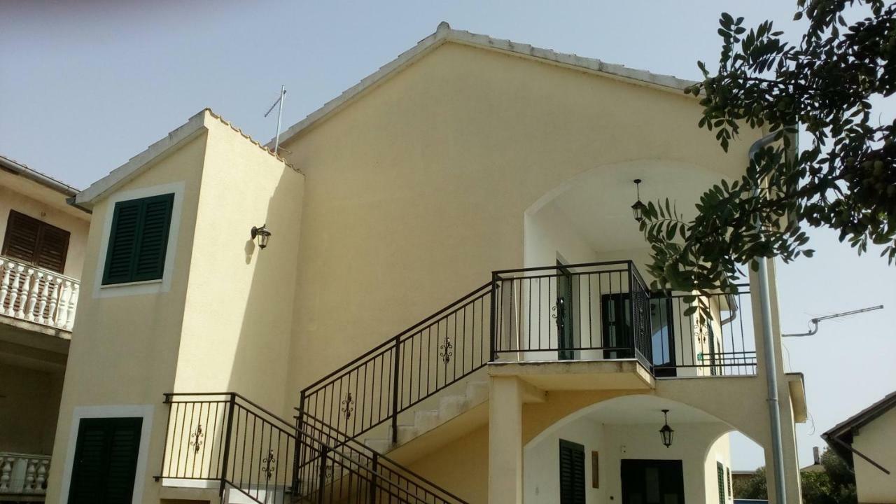 Arija Apartment Билице Екстериор снимка