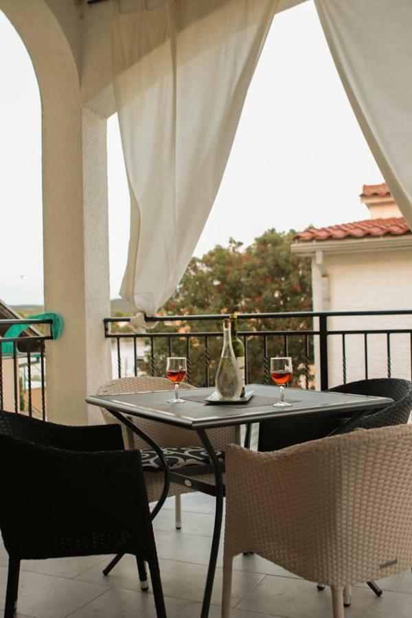Arija Apartment Билице Екстериор снимка